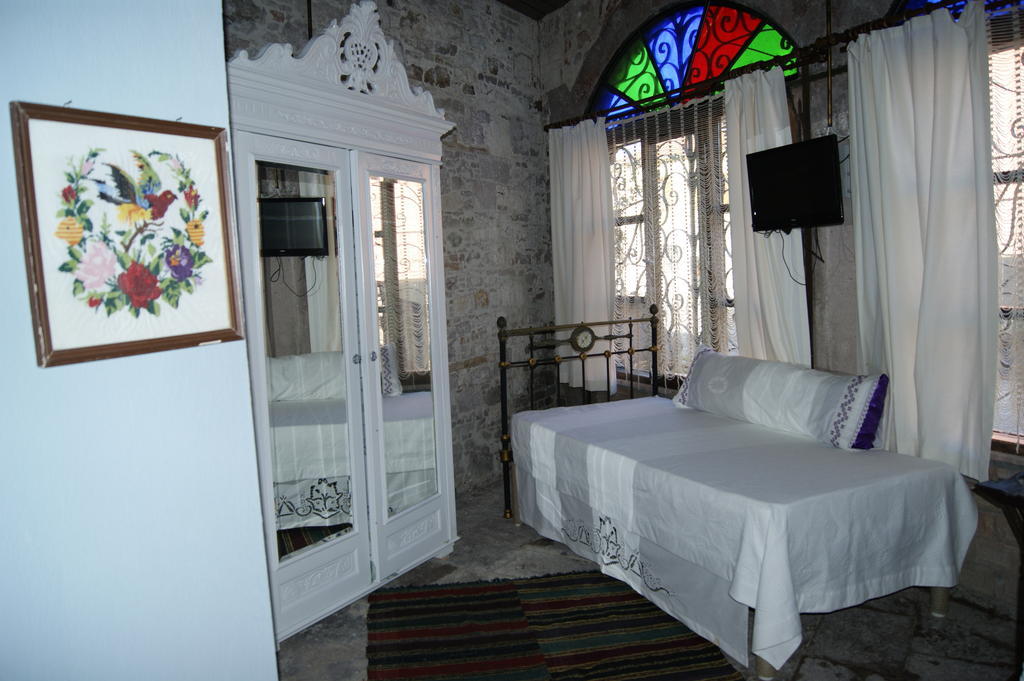 Mahzen Hotel Ayvalı Rom bilde